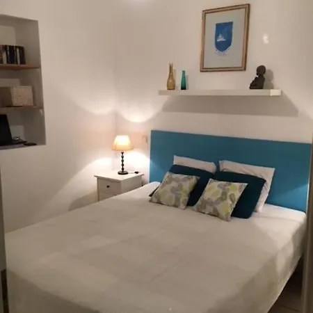 Maison De Pecheurs 50 M De La D'avall *