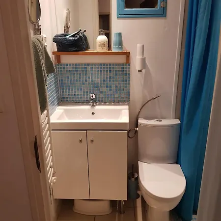 Maison De Pecheurs 50 M De La D'avall *